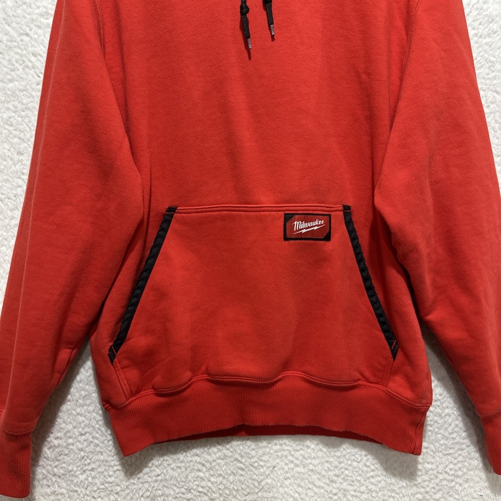 Milwaukee 350 Heavy Duty Men's S Red Pullover Hoodie Drawstring Pocket Logo - Picture 5 of 8